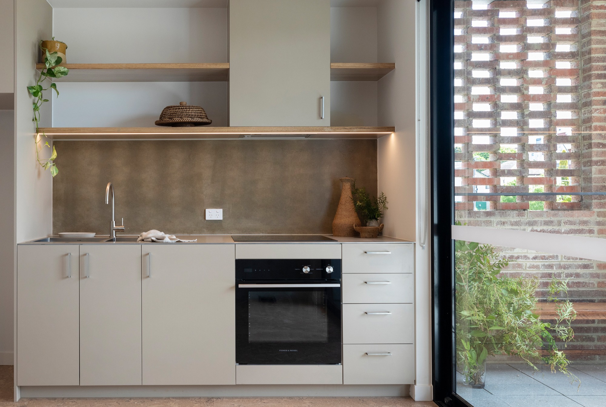ahv-reservoir-by-breathe-issue-11-commercial-feature-the-local-project-image-41 - copy.jpg